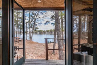 18 High Point Cir, Buxton, ME 04093