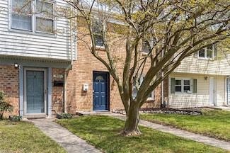 880 Westminster Ln, Virginia Beach, VA 23454