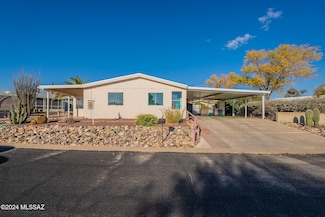 224 W Tuna Dr, Green Valley, AZ 85614