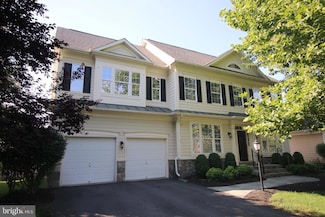 44136 Riverpoint Dr, Leesburg, VA 20176