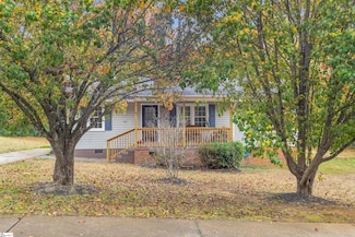 102 Pyle Ct, Spartanburg, SC 29306