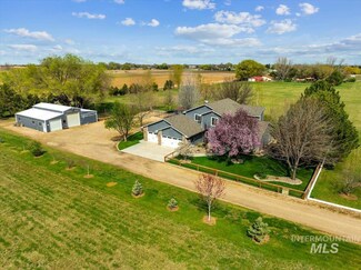 275 N Pine Cone Ln, Meridian, ID 83642