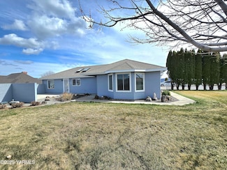2101 Crusher Canyon Rd, Selah, WA 98942
