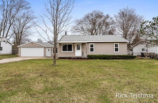 1350 Vesta Rd, Muskegon, MI 49445