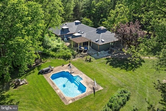 2436 Warm Springs Rd, Shenandoah Junction, WV 25442