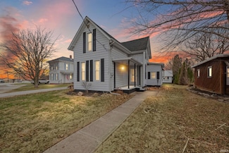 412 W Jackson St, Mulberry, IN 46058