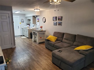 722 S Oak Hill St, Siloam Springs, AR 72761