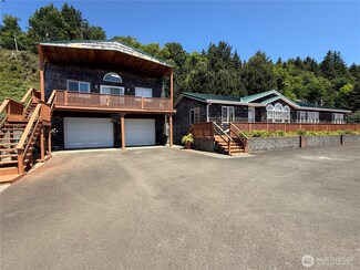 144 State Rt 101, Chinook, WA 98614