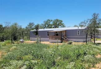 917 Austin St, Kingsland, TX 78639