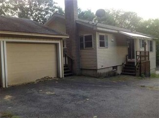 9 W Hill Rd, Troy, NH 03465