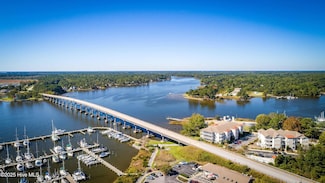 300 Midyette St Unit B2, Oriental, NC 28571