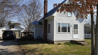 52 W Merrill St, Rossville, IN 46065