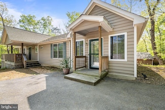 392 Passage Ln, McGaheysville, VA 22840