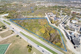 9999 Lawrence Dr, Balch Springs, TX 75181