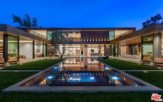 9705 Oak Pass Rd, Beverly Hills, CA 90210