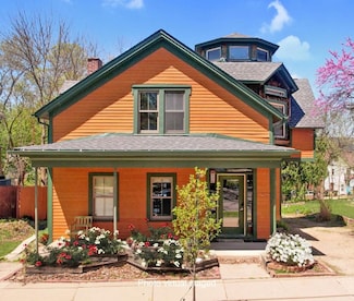 936 Jenifer St, Madison, WI 53703
