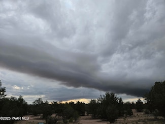 1416sw N Relax Rd, Ash Fork, AZ 86337