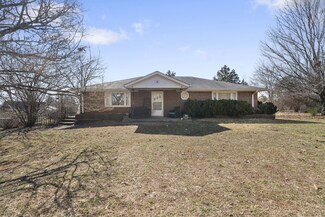302 Fairfax Ave, Murfreesboro, TN 37130