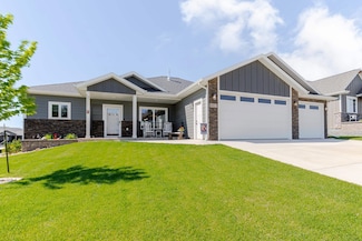 4413 Targhee Dr, Rapid City, SD 57702