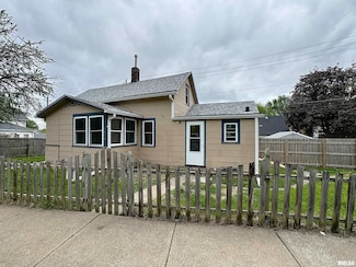 1839 W 9th St, Davenport, IA 52804
