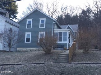 204 High St, Lee, MA 01238