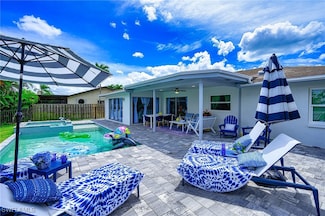 1618 Forest Lakes Blvd, Naples, FL 34105