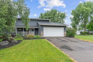 6494 Bonner Ct, Inver Grove Heights, MN 55076
