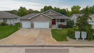 4128 Allen Ave, Grand Island, NE 68803