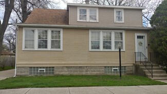 4313 Wisconsin Ave, Berwyn, IL 60402