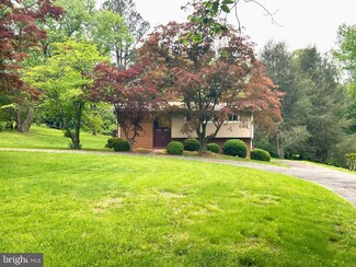 4852 S Polling House Rd, Harwood, MD 20776