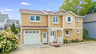 612 Maple St, South Haven, MI 49090
