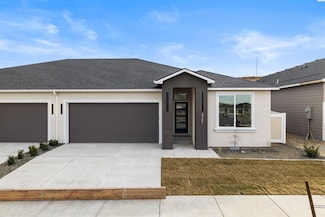 3701 Nuthatch St, Richland, WA 99352