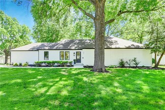 6801 W 99th St, Overland Park, KS 66212