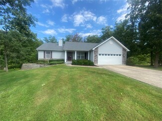 27 Hawthorne Hills Dr, Warrenton, MO 63383