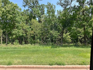 955/1033 Newbury Dr, Lancaster, WI 53813