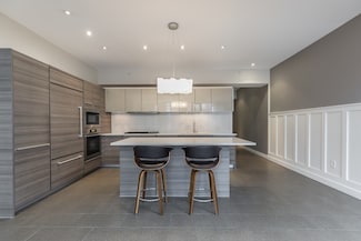 1313 Washington St Unit 411, Boston, MA 02118