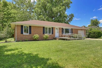 1109 Broadmoor Dr, Champaign, IL 61821