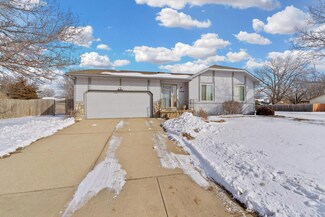 11004 W Shade Cir, Wichita, KS 67212