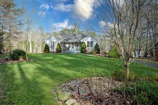 4 Bridle Path, Mattapoisett, MA 02739