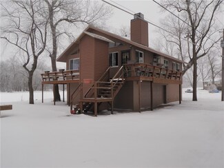 1749 Golf Course Blvd Unit 69, Independence, IA 50644