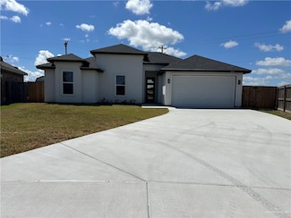 8621 Seagull Ln, Harlingen, TX 78552