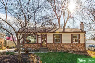 7327 Lillian Ave, La Vista, NE 68128