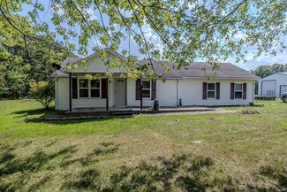 25402 Grindstone Rd, Lebanon, MO 65536
