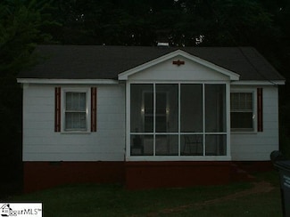 202 Loop St, Greenville, SC 29609