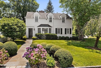 11 Mill Pond Ct, Cos Cob, CT 06807
