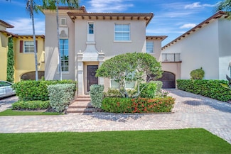 103 Via Poinciana St, Boca Raton, FL 33487
