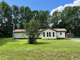608 Abbott Rd, Winslow, ME 04901