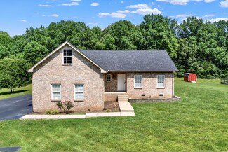 500 Creekstone Ct, Dickson, TN 37055