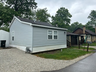 43313 N Catherine Ave, Antioch, IL 60002