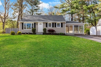 215 Paul Revere Terrace, Taunton, MA 02780
